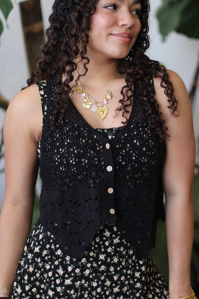Floral Hem Detail Crochet Knit Vest Black