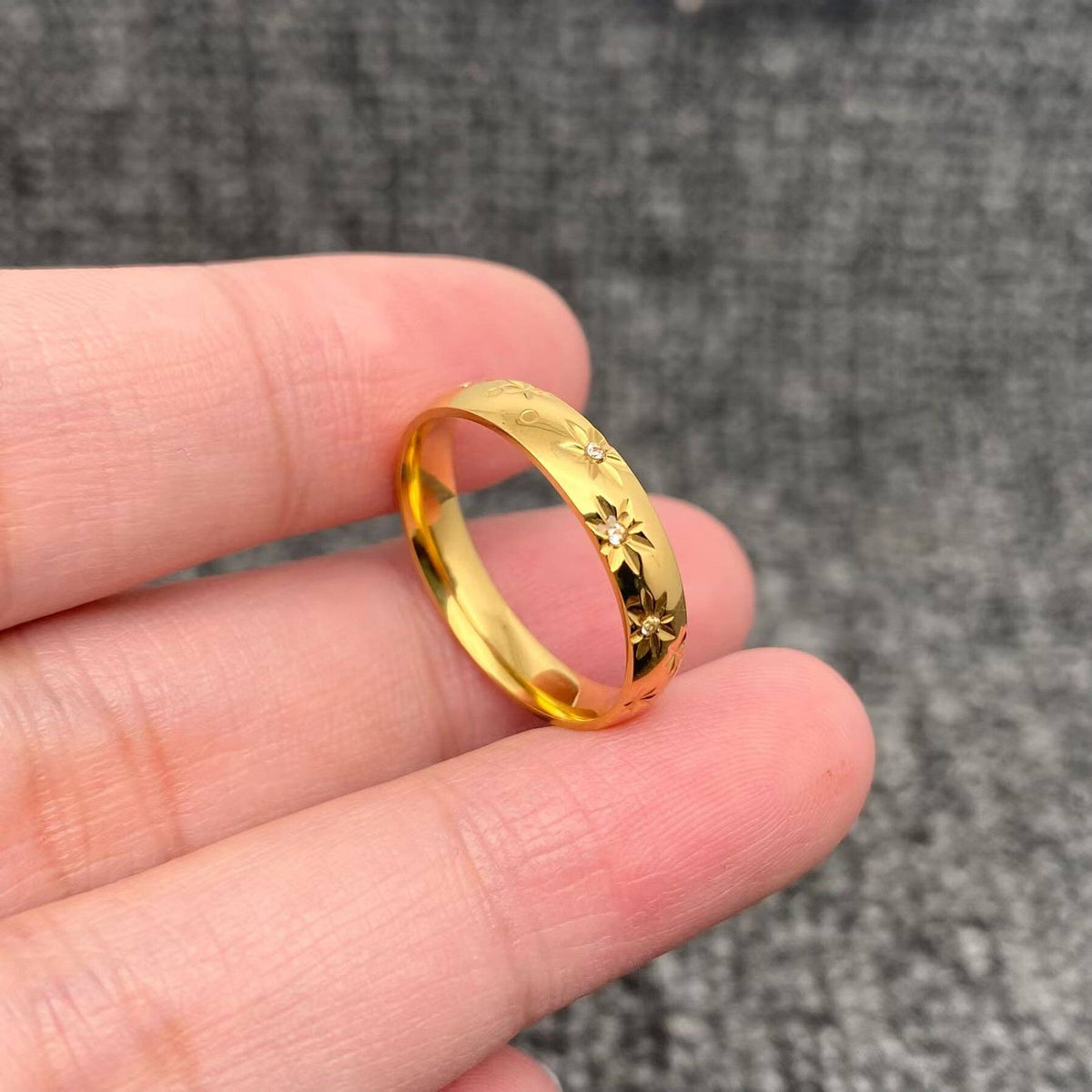 Inlaid Stars 18K Gold Plated Band Ring