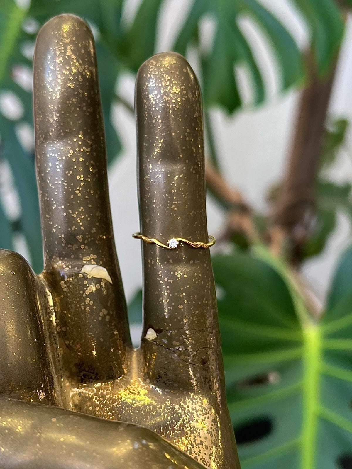 Dainty 18K Gold Plated Wavy Ring size 9