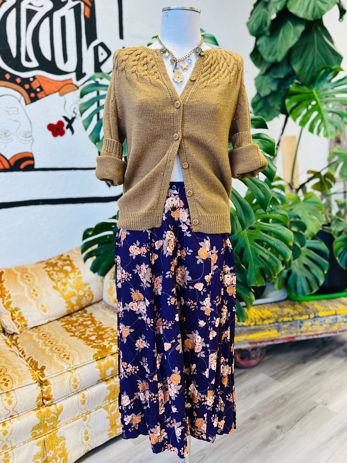 Vault Vintage | Purple Floral Button Midi Skirt 8