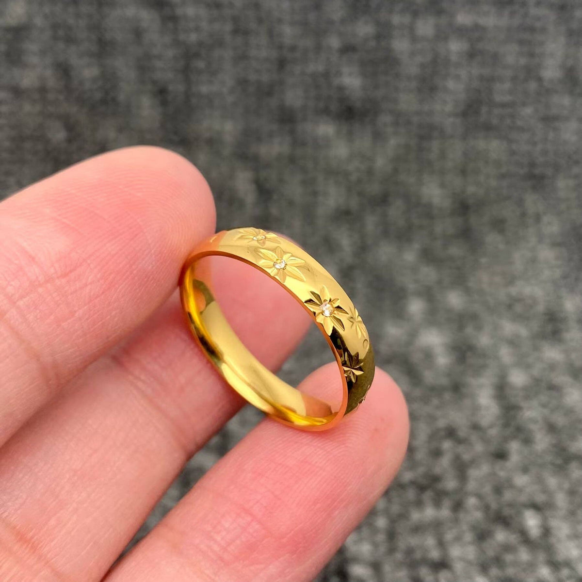 Inlaid Stars 18K Gold Plated Band Ring