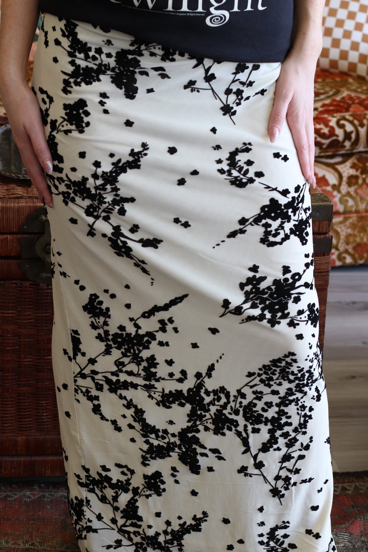 B&W Contrast Velvet Print Maxi Skirt