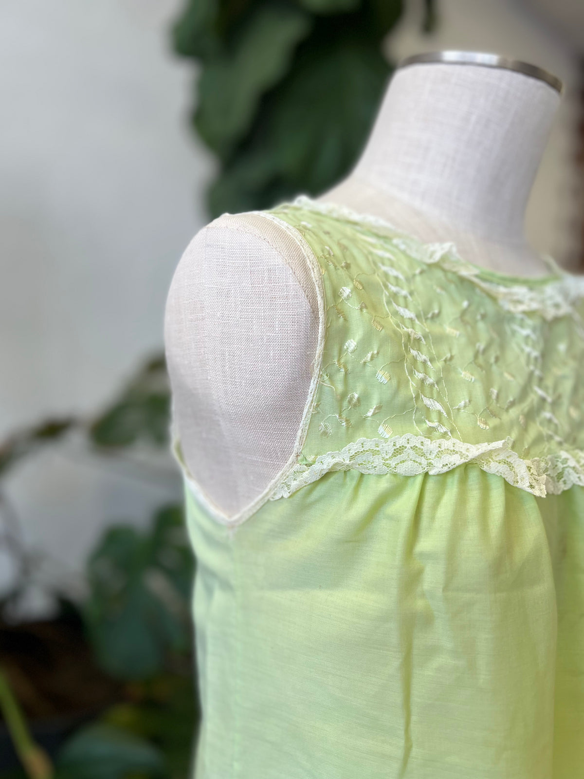 Vault Vintage | Granny Night Gown Medium