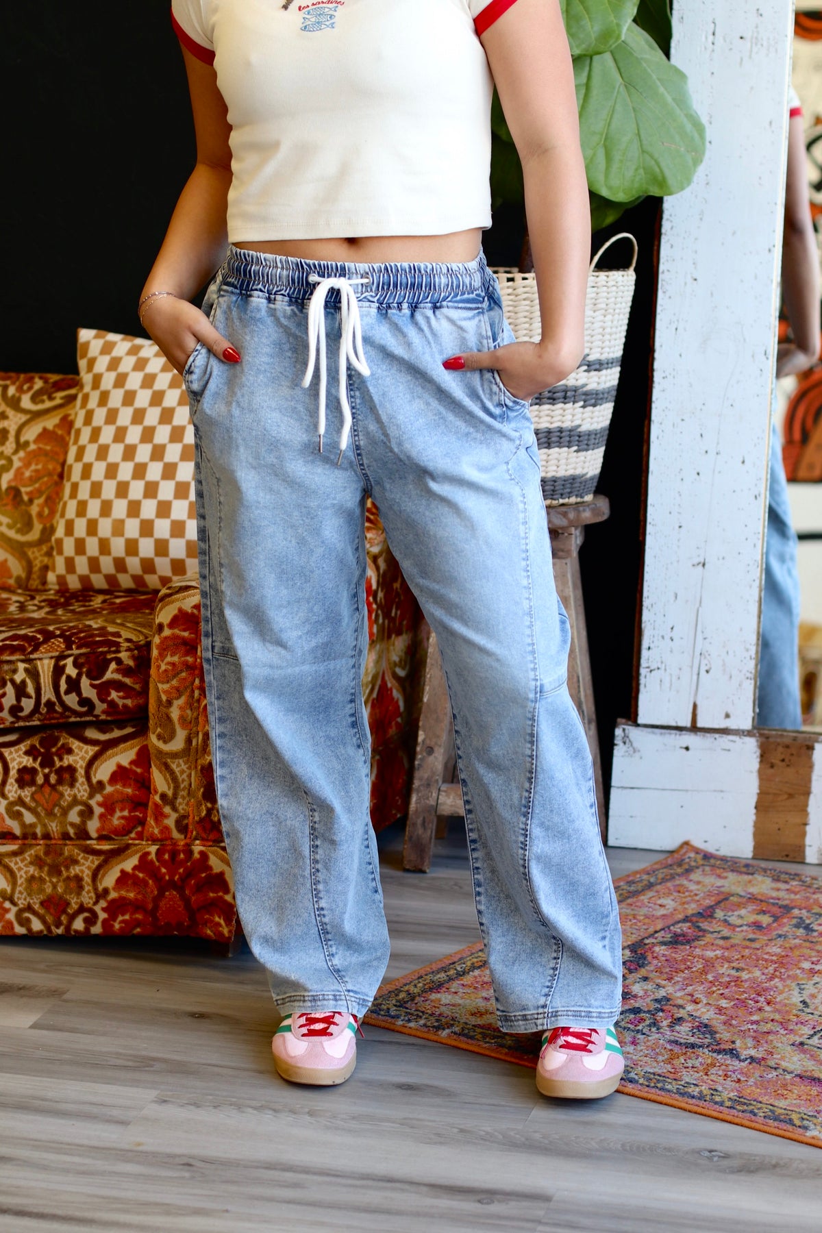 Parker Elastic Waist Barrel Jeans