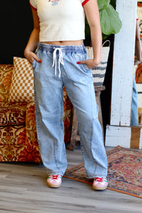 Parker Elastic Waist Barrel Jeans