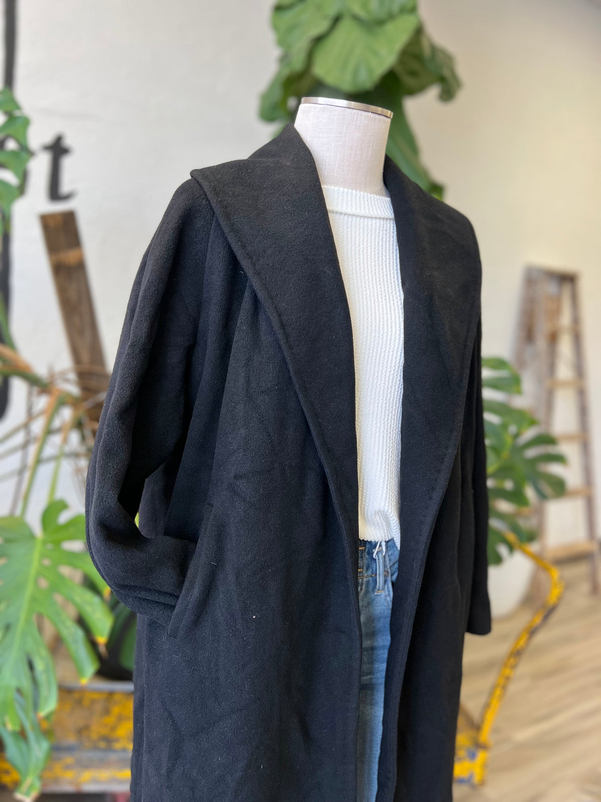 Vault | Black Wool Trench Coat Large