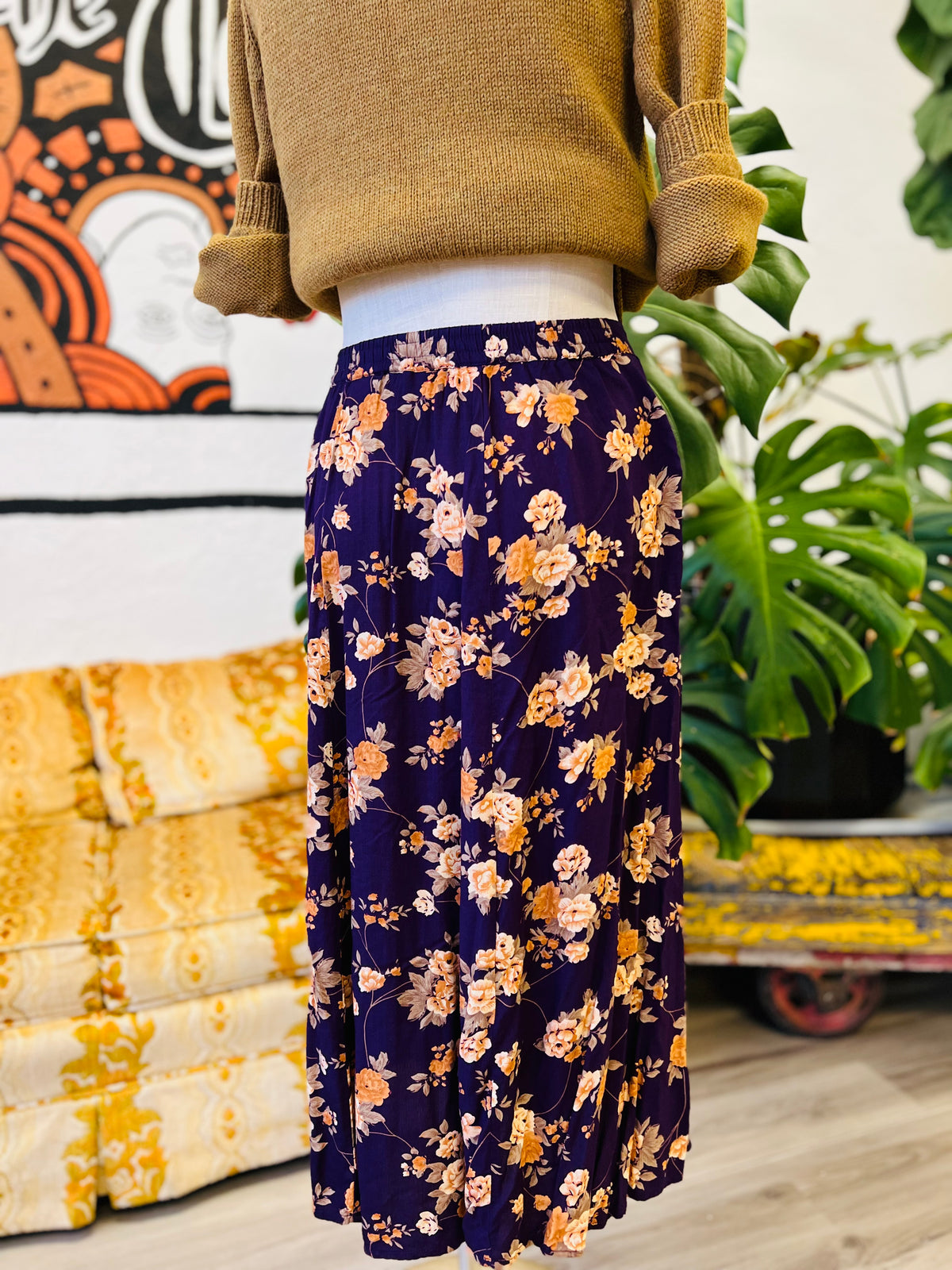 Vault Vintage | Purple Floral Button Midi Skirt 8