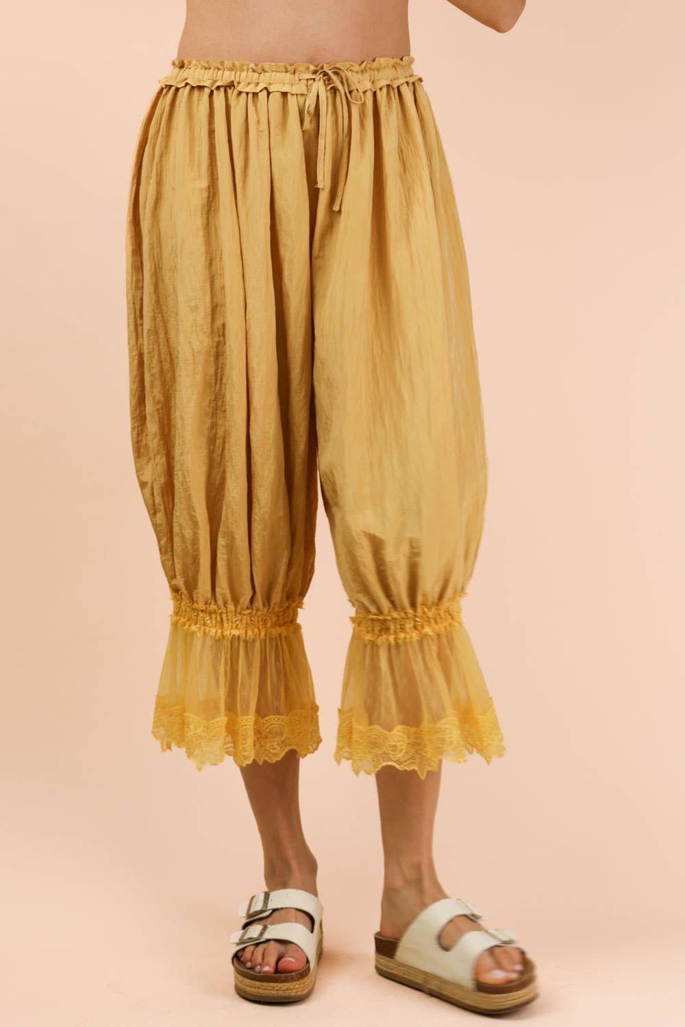 Sunshine Lace Trim Barrel Cropped Pants