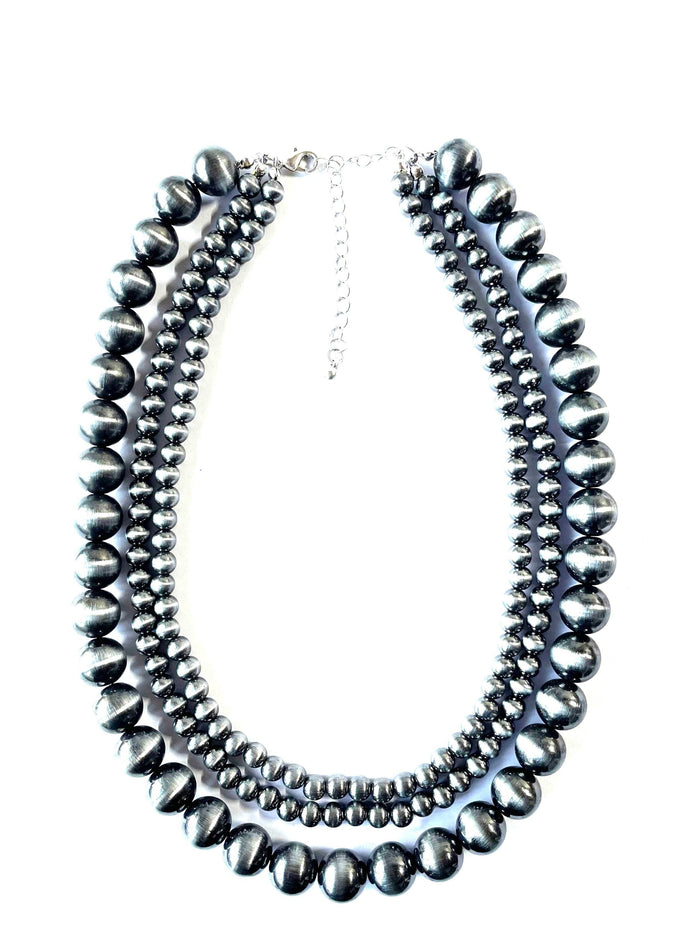 Western 3 Layered Pearl Necklace