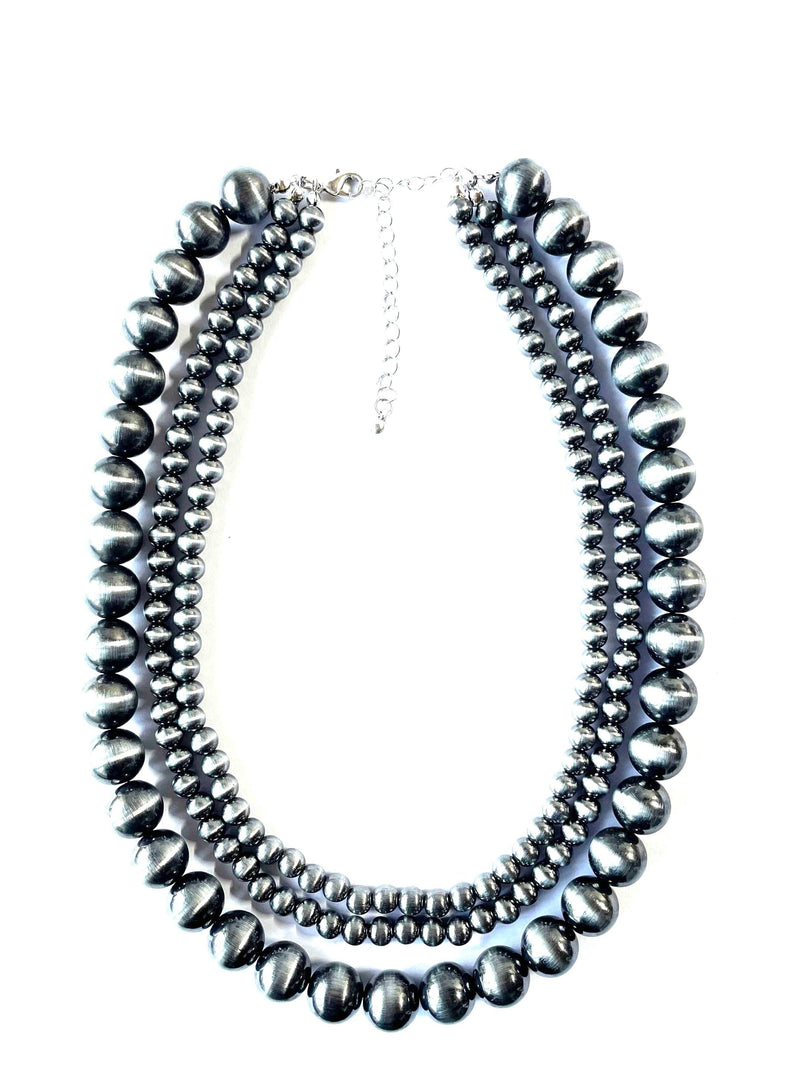 Western 3 Layered Pearl Necklace