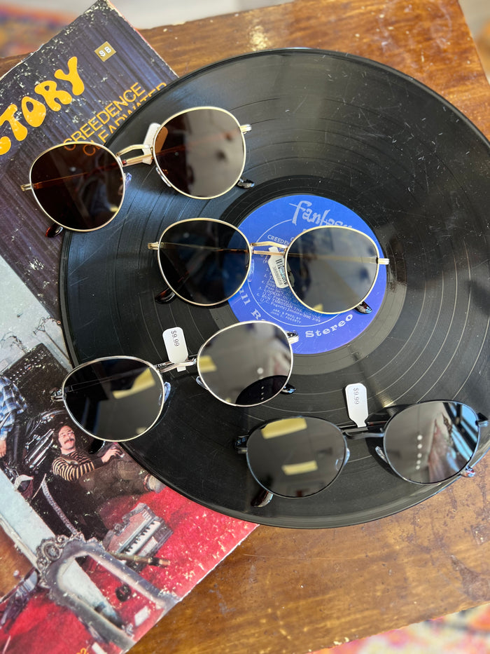 Thin Retro Round Sunglasses