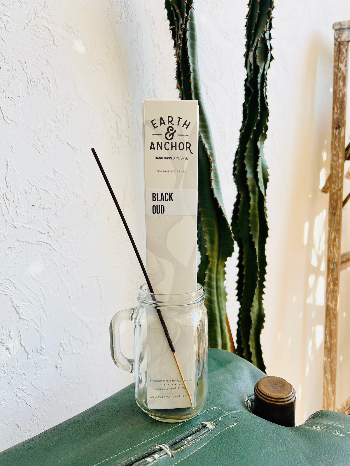 Black Oud Hand Dipped Incense