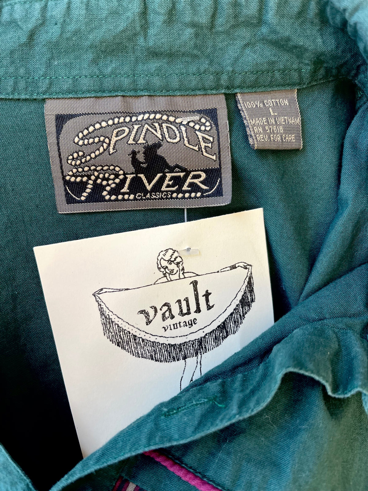 VAULT VINTAGE // Spindle River Top Large