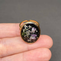 Black Flowers Oval 18K Adjustable Ring